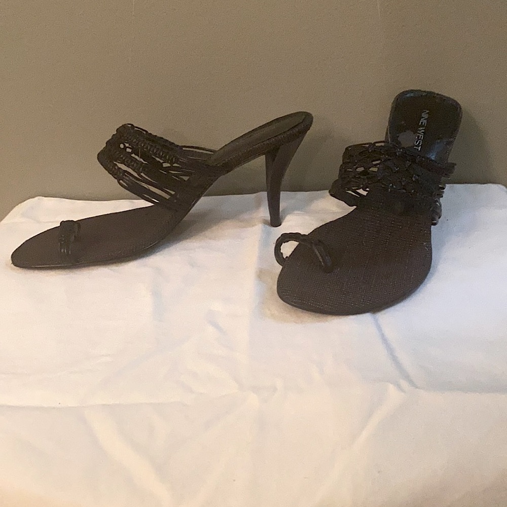 Cute, gently loved black kitten heel sandals.